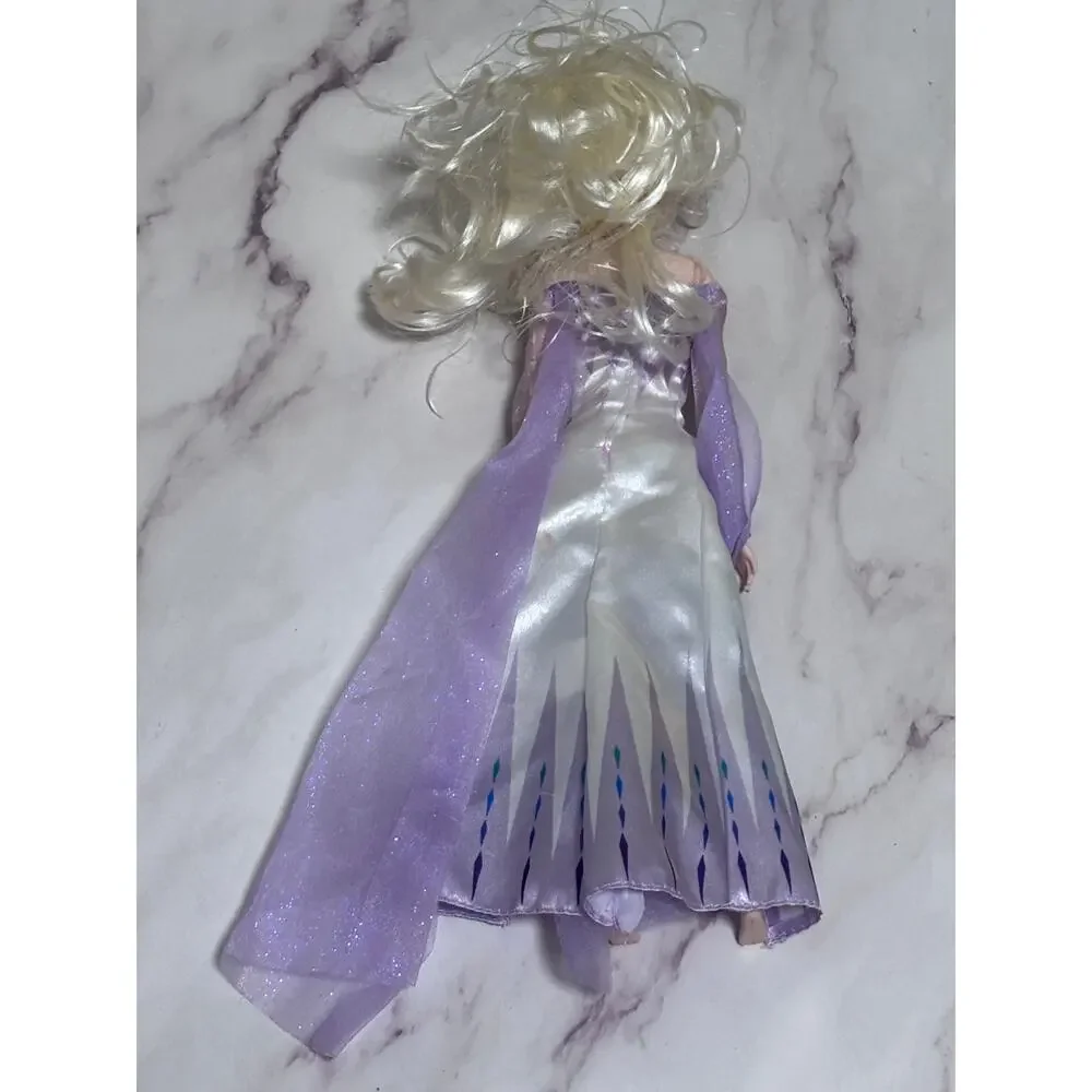 Disney Store Official Elsa the Snow Queen Classic 11